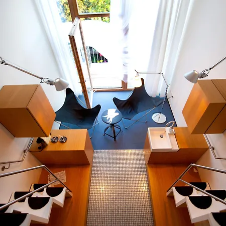 نالا إنديفيجول