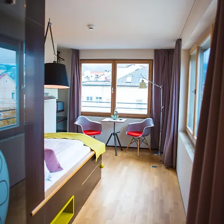 نالا إنديفيجول