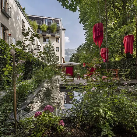 نالا إنديفيجول فندق