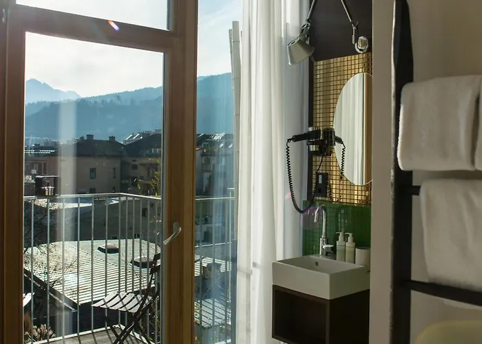 نالا إنديفيجول فندق