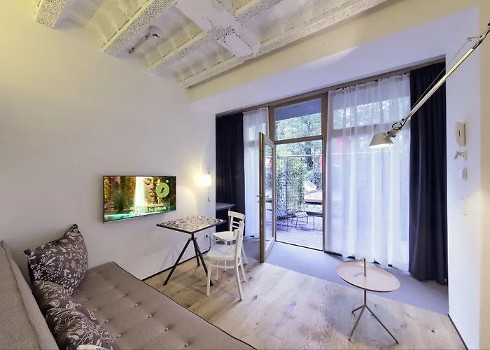 فندق نالا إنديفيجول