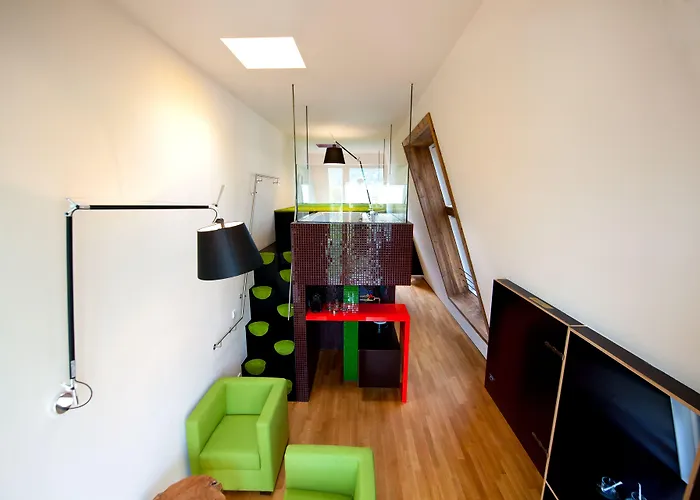 نالا إنديفيجول فندق 3*