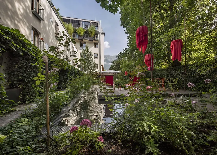 نالا إنديفيجول فندق